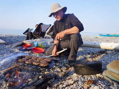 Burgers chevreuil sur le feu