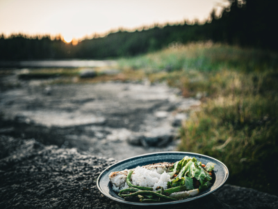 Nicolas Grandmangin – Assiette gastronomie en plein air chez Noryak